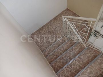 CASA EN VENTA EN EL BARRIO SANTA LUCIA  EXCELENTE PARA BODEGA O INDUSTRIA
