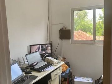 Dijual Rumah Kantor di Jln Durian Raya Jagakarsa Jakarta