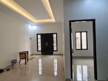 SIAP HUNI 2 LANTAI SPEK MEWAH di JAGAKARSA JAKARTA SELATAN