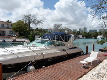 Casa en Venta, Los Canales, Puerto Cancún, Cancún