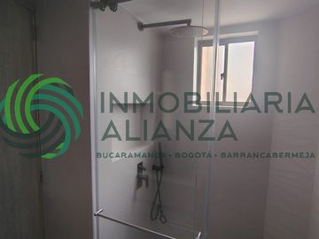 apartamento en arriendo en cabecera del llano. Cod A17447