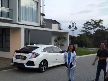 Jual Rumah Bandung Utara Pondok Hijau Free Canopy Kaca KPR Welcome.