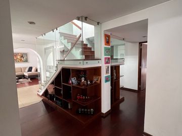 LINDA CASA EN VENTA CON 5 DORMITORIOS EN CHACARILLA