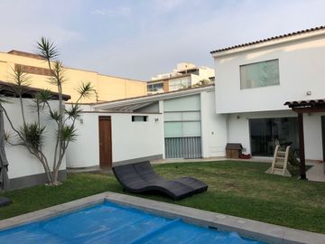 LINDA CASA EN VENTA CON 5 DORMITORIOS EN CHACARILLA