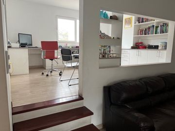 LINDA CASA EN VENTA CON 5 DORMITORIOS EN CHACARILLA