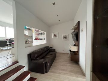 LINDA CASA EN VENTA CON 5 DORMITORIOS EN CHACARILLA