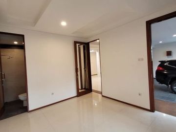 EXCLUSIVE Rumah Bersih with Swimming Pool di Maleo sektor 9 6569-GB 0811111----