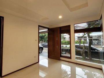 EXCLUSIVE Rumah Bersih with Swimming Pool di Maleo sektor 9 6569-GB 0811111----