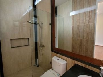 EXCLUSIVE Rumah Bersih with Swimming Pool di Maleo sektor 9 6569-GB 0811111----