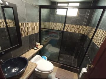 VENTA DE CASA EN URB. SAN FELIPE - NORTE DE GYE (WT)
