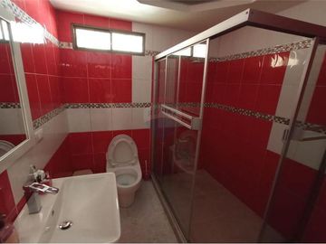 VENTA DE CASA EN URB. SAN FELIPE - NORTE DE GYE (WT)