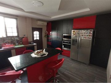 VENTA DE CASA EN URB. SAN FELIPE - NORTE DE GYE (WT)