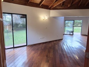 CASA EN VENTA, COND. HARAS LA MONTAÑA, LOS ANGELES
