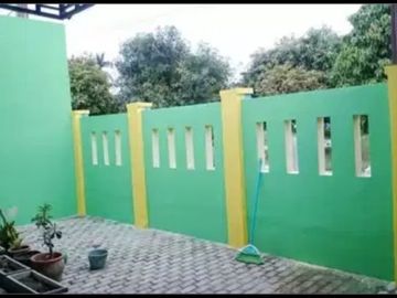 Rumah Siap Huni Dengan Lahan Luas 185 m2 Di Dalam Komplek Perumahan Bekasi Utara.