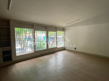 casa-local en venta en caobos. Cod V103815