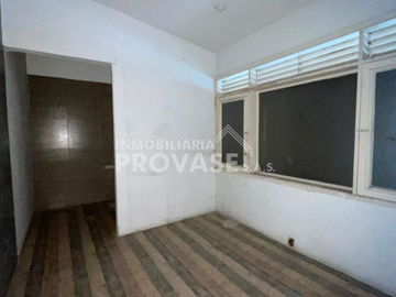 casa-local en venta en caobos. Cod V103815