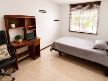 Se vende amplio apartamento en Cañaveral
Área 114m²
Estrato 4

Vista exterior Ubicado en un excelent