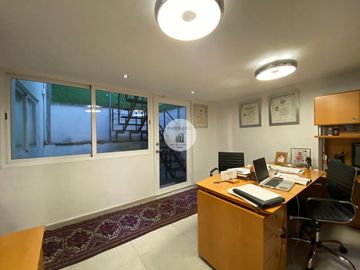 CASA CON USO DE SUELO EN GUADALUPE INN