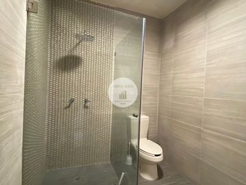 CASA CON USO DE SUELO EN GUADALUPE INN