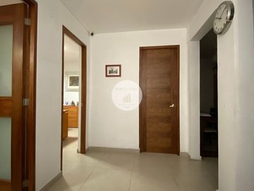 CASA CON USO DE SUELO EN GUADALUPE INN