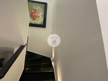 CASA CON USO DE SUELO EN GUADALUPE INN