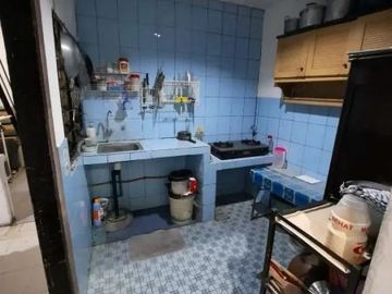 Jual Rumah Jl Banyuurip Strategis Tengah Kota Surabaya