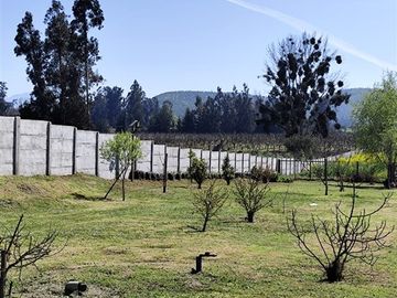 EN VENTA PARCELA 7000 M2-CASA 245M2-GALPON 175M2-MELIPILLA