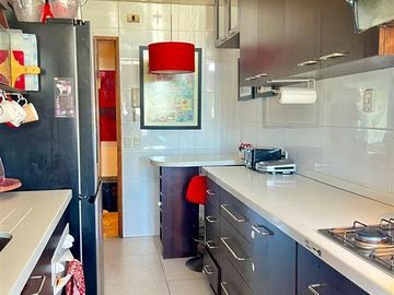 Departamento amoblado 4 dorm. 3 baños en Providencia
