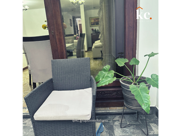 VENDO CASA DE 3 PISOS URB. SAN ISIDRO - TRUJILLO CERCA AL MALL