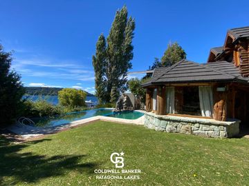 VENTA Casa de 315 m2, Bungalow de 115m2, Lote de 1000 m2 Bariloche