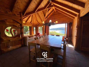 VENTA Casa de 315 m2, Bungalow de 115m2, Lote de 1000 m2 Bariloche