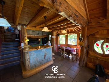 VENTA Casa de 315 m2, Bungalow de 115m2, Lote de 1000 m2 Bariloche