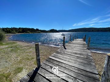 VENTA Casa de 315 m2, Bungalow de 115m2, Lote de 1000 m2 Bariloche