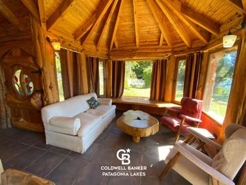 VENTA Casa de 315 m2, Bungalow de 115m2, Lote de 1000 m2 Bariloche