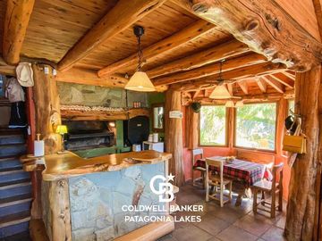 VENTA Casa de 315 m2, Bungalow de 115m2, Lote de 1000 m2 Bariloche