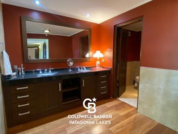 VENTA Casa de 315 m2, Bungalow de 115m2, Lote de 1000 m2 Bariloche