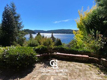 VENTA Casa de 315 m2, Bungalow de 115m2, Lote de 1000 m2 Bariloche