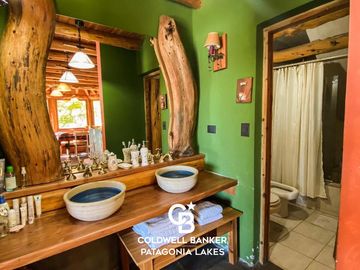 VENTA Casa de 315 m2, Bungalow de 115m2, Lote de 1000 m2 Bariloche