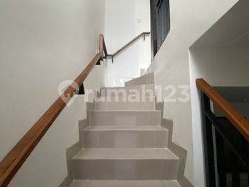 Dijual Cepat Rumah Pik2 Millenial Uk 8X12,5 Furnish SHM On Hand bisa KPR
