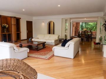 apartamento en arriendo/venta en los balsos. Cod A9433619