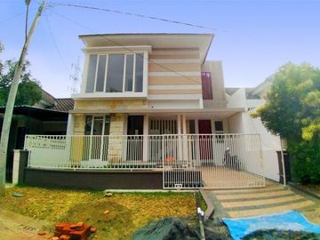 Rumah Baru 2 Lantai Luas 140 di Villa Puncak Tidar Malang