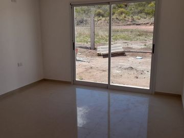 VENTA DE CASA EN Juana Koslay