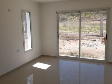 VENTA DE CASA EN Juana Koslay