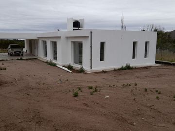 VENTA DE CASA EN Juana Koslay