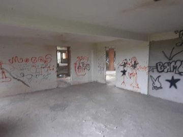 CASA EN CHARO ZURUMBENEO CERCA DE MORELIA CINCO RECAMARAS