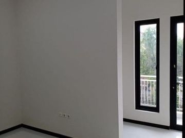 Rumah Sutorejo BARU GRESS, FREE TANDON+SANYO