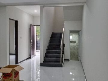 Rumah Sutorejo BARU GRESS, FREE TANDON+SANYO