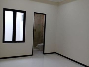 Rumah Sutorejo BARU GRESS, FREE TANDON+SANYO