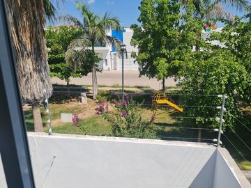 Casa en privada- Prados de La Conquista