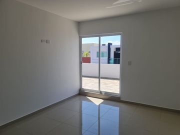 Casa en privada- Prados de La Conquista